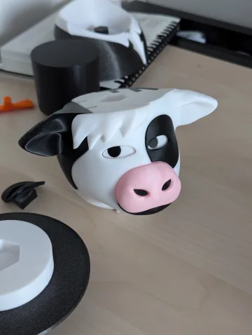 Gentleman Cow — thumbnail 1 3dmodel